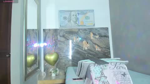 Snapshot of cloee_rabbyt chatting on March 2025 12:01:02 PM CLOE online show from March 2025 12:01:02 PM