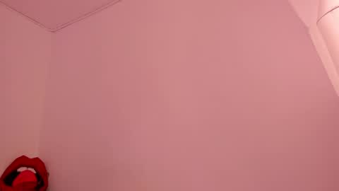 cloe online show from November 2025 07:03:02 PM