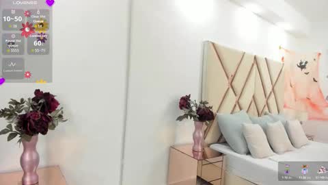 Snapshot of cloemorwen chatting on October 2025 11:18:01 PM Cloe online show from October 2025 11:18:01 PM