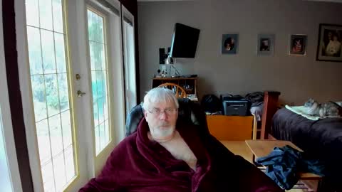 cloudalert62 online show from November 2025 04:40:01 PM