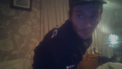 clouds_rider999 online show from February 2025 11:07:02 AM