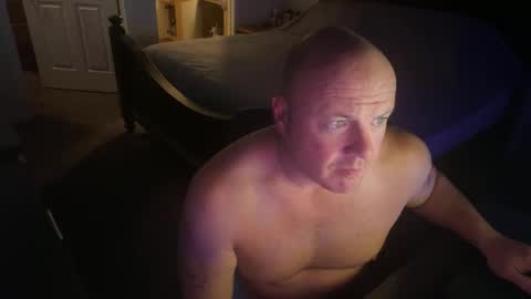 Snapshot of cloudy_dayz69 chatting on October 2025 10:41:01 AM Cloudy Dayz online show from October 2025 10:41:01 AM