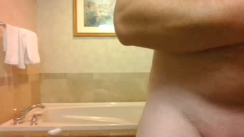 Snapshot of cloudy_dayz69 chatting on November 2025 06:13:01 PM Cloudy Dayz online show from November 2025 06:13:01 PM