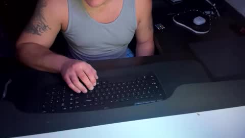 Snapshot of cloudy_dayz69 chatting on November 2025 12:05:02 PM Cloudy Dayz online show from November 2025 12:05:02 PM