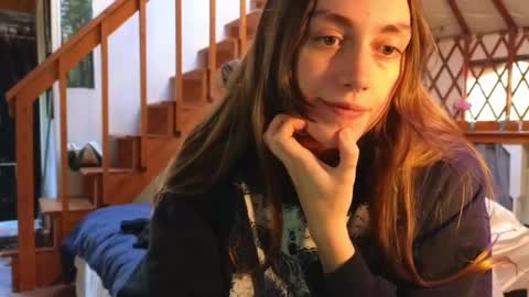 Snapshot of clover_tully chatting on January 2025 08:55:01 PM Clover online show from January 2025 08:55:01 PM