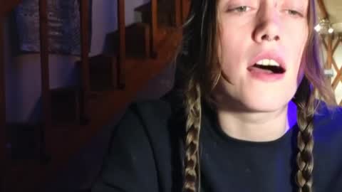 Snapshot of clover_tully chatting on January 2025 10:36:01 PM Clover online show from January 2025 10:36:01 PM