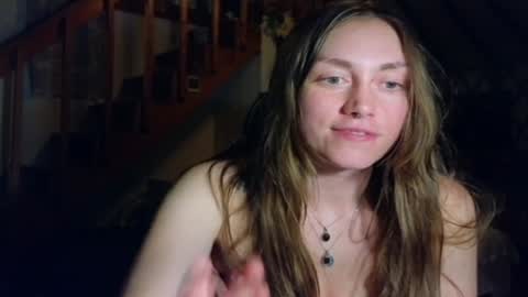 Snapshot of clover_tully chatting on February 2025 08:42:01 AM Clover online show from February 2025 08:42:01 AM