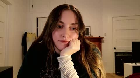 Snapshot of clover_tully chatting on January 2026 04:28:01 AM Clover online show from January 2026 04:28:01 AM