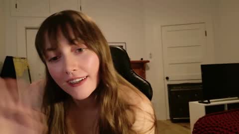 Snapshot of clover_tully chatting on February 2026 07:51:01 AM Clover online show from February 2026 07:51:01 AM