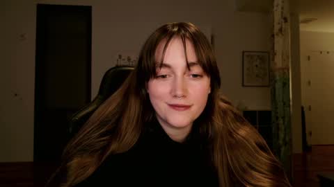 Snapshot of clover_tully chatting on April 2026 04:13:02 AM Clover online show from April 2026 04:13:02 AM