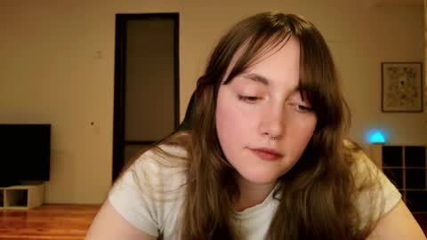 Snapshot of clover_tully chatting on April 2026 02:14:01 AM Clover online show from April 2026 02:14:01 AM