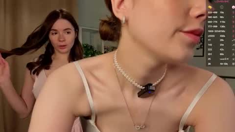 Snapshot of cloverfarewell chatting on September 2025 01:11:01 AM Kira online show from September 2025 01:11:01 AM