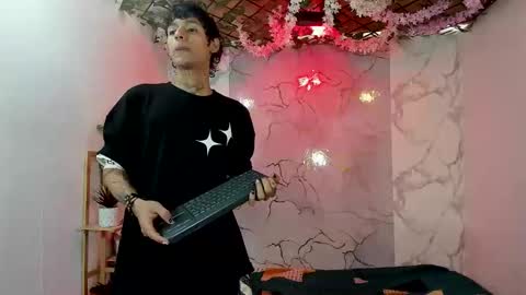 club_latinboys online show from April 2026 07:14:01 PM