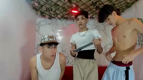club_latinboys online show from April 2026 07:31:02 PM