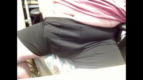 Snapshot of clunk0 chatting on November 2025 11:49:01 AM Clunk online show from November 2025 11:49:01 AM