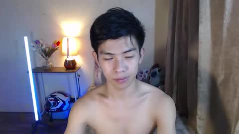 Snapshot of clyde_twinkx chatting on February 2026 10:03:02 AM clyde_twinkx online show from February 2026 10:03:02 AM