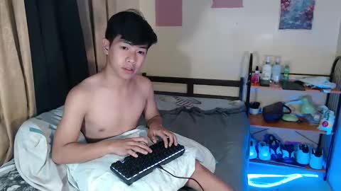 clyde_twinkx online show from May 2026 02:47:01 PM