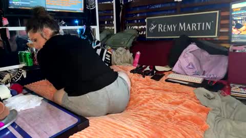 COCK N CREAMZ  WET DREAMZ online show from December 2024 07:29:02 AM