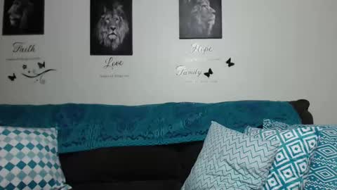 Snapshot of cocoscreamy chatting on April 2026 01:16:02 PM CocosCreamy online show from April 2026 01:16:02 PM