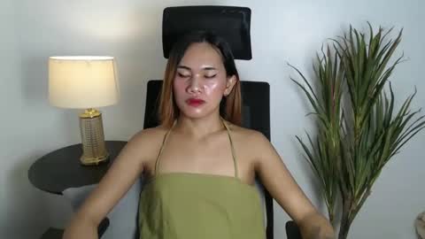 Snapshot of cocotsgoddess chatting on November 2025 04:20:01 PM CocoTSGoddess online show from November 2025 04:20:01 PM