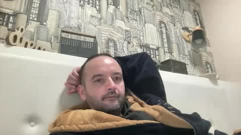 colambus83 online show from March 2026 04:11:01 PM