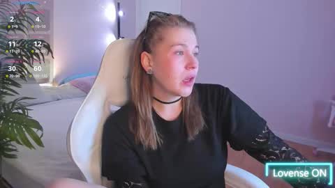 Collen Mon Tue Wed Thu Fri GMT 3 0300am - 0900am  online show from February 2026 04:38:02 PM