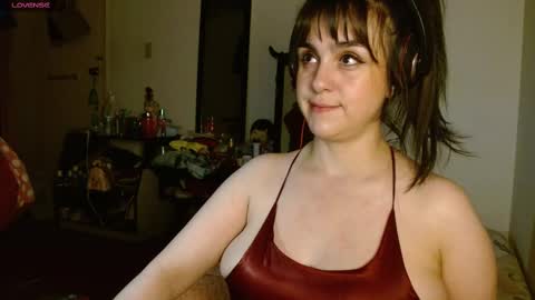 Snapshot of collette_beaufoy chatting on September 2025 04:44:01 AM Collette online show from September 2025 04:44:01 AM