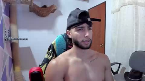 Snapshot of collins_emmett chatting on February 2026 06:04:02 PM EMMETT COLLINS online show from February 2026 06:04:02 PM