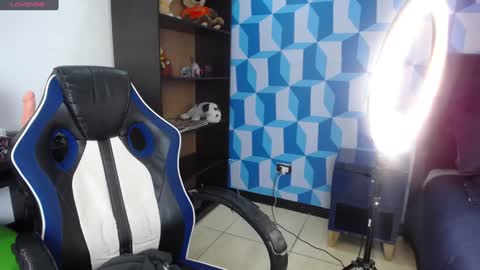 collinstone online show from January 2025 02:09:02 AM