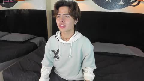 collinstone online show from February 2025 08:34:01 PM