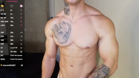 colombianmuscle8 online show from May 2026 03:49:01 PM