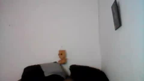 colombianocabron online show from July 2026 06:02:02 PM