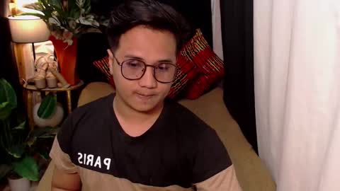 Snapshot of colossalboy chatting on January 2025 11:36:02 AM Sunny online show from January 2025 11:36:02 AM