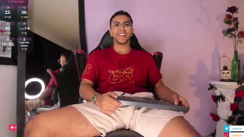 colstorw_ online show from October 2025 10:35:01 AM