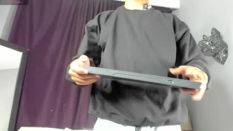 colstorw_ online show from December 2025 09:59:02 AM