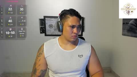 coltonmassif_ online show from November 2025 01:40:01 AM