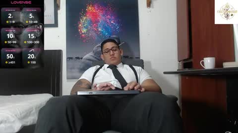 coltonmassif_ online show from May 2026 12:46:01 PM