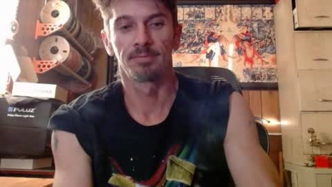 Snapshot of comic_king27 chatting on March 2025 10:42:01 PM Nelson or ComicKing and sometime Peachy143 online show from March 2025 10:42:01 PM