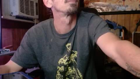 Snapshot of comic_king27 chatting on November 2025 01:17:01 AM Nelson or ComicKing and sometime Peachy143 online show from November 2025 01:17:01 AM