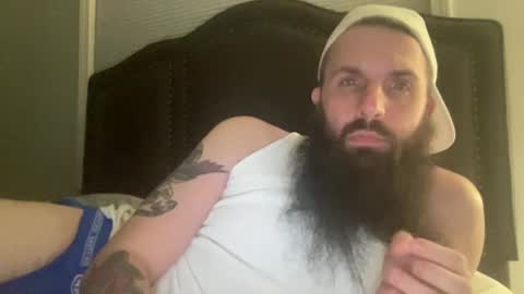 Snapshot of concentralized chatting on January 2025 12:01:01 PM Matt online show from January 2025 12:01:01 PM