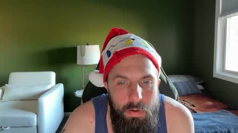 Snapshot of concentralized chatting on December 2025 06:02:01 PM Matt online show from December 2025 06:02:01 PM