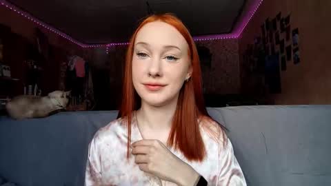 Lia online show from December 2025 07:01:02 AM