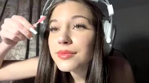 Bella  online show from October 2025 01:01:01 PM