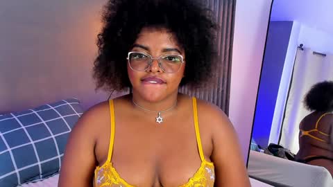 Snapshot of conielaurenth chatting on January 2025 02:19:01 AM conielaurenth online show from January 2025 02:19:01 AM