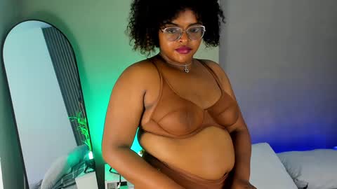 Snapshot of conielaurenth chatting on January 2025 11:56:01 PM conielaurenth online show from January 2025 11:56:01 PM