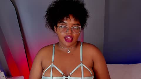 Snapshot of conielaurenth chatting on February 2025 12:16:01 PM conielaurenth online show from February 2025 12:16:01 PM