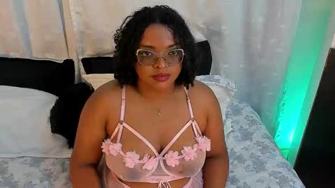 Snapshot of conielaurenth chatting on January 2026 08:07:01 AM conielaurenth online show from January 2026 08:07:01 AM