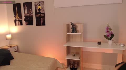 Snapshot of connie_haze chatting on January 2025 04:34:02 PM Connie online show from January 2025 04:34:02 PM