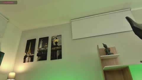 Snapshot of connie_haze chatting on February 2025 08:09:01 PM Connie online show from February 2025 08:09:01 PM