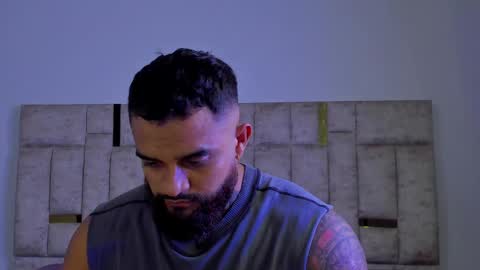 rusfegui online show from November 2025 12:00:02 AM